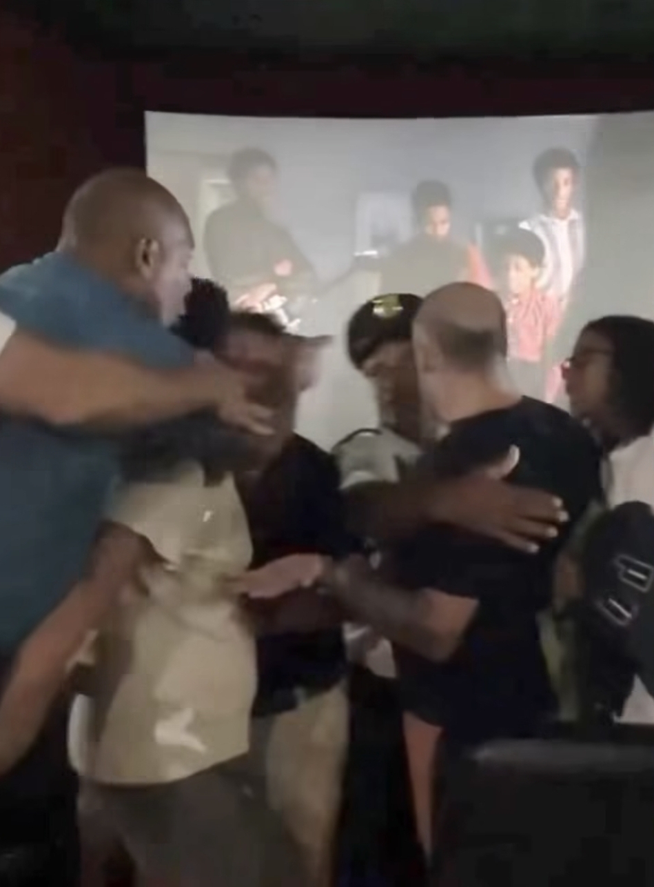 Estreia de cinebiografia de Michael Jackson gera tumulto em cinemas no Brasil