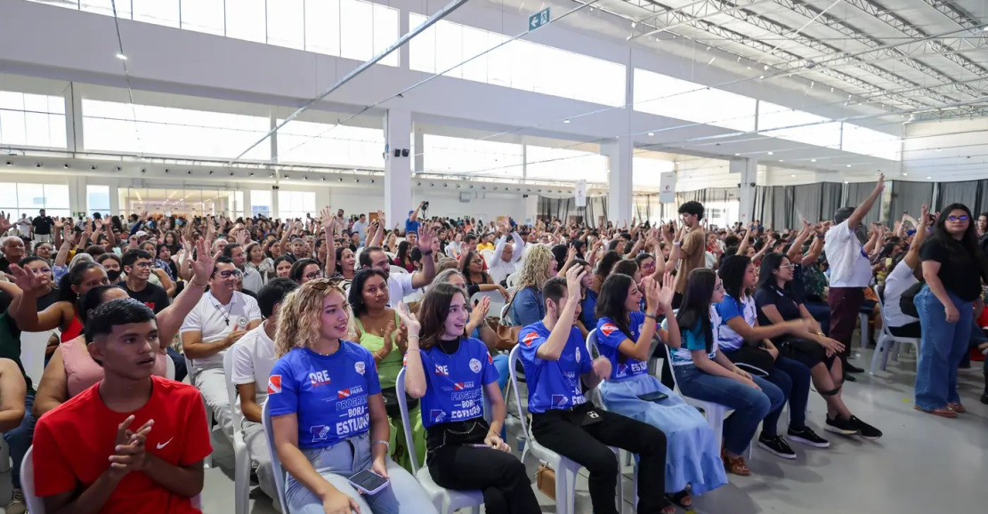 Mega Caravana da Educação em Santarém Distribui Benefícios a Estudantes