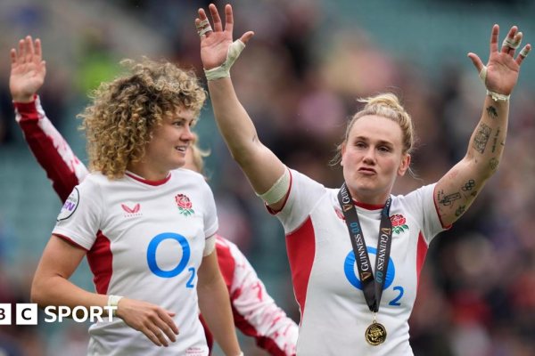 A Evolução do Rugby Feminino: A Máquina das Red Roses e o Impacto de Multidões Recorde