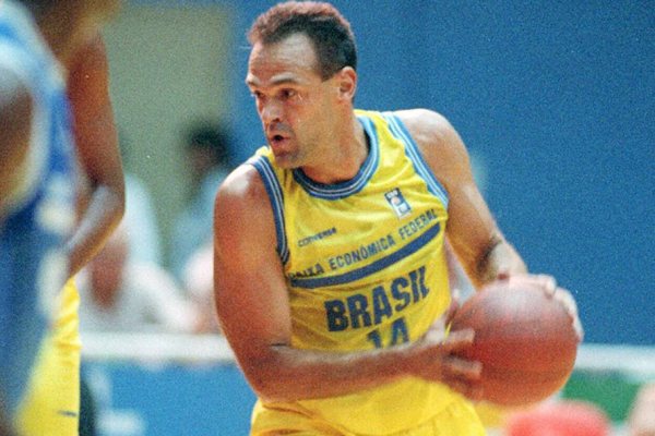 Morte de Oscar Schmidt: Lenda do Basquete Brasileiro aos 68 Anos