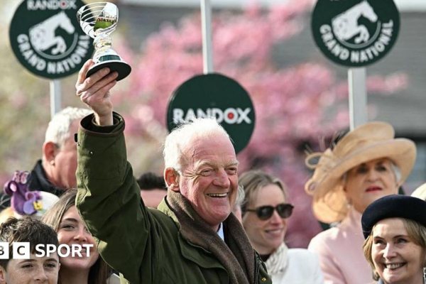 Willie Mullins Faz História no Grand National com Terceira Vitória Consecutiva