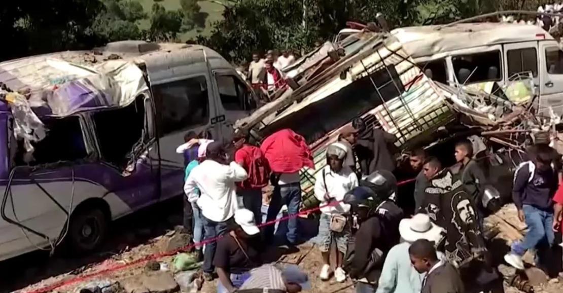 Explosão na Colômbia: 13 Mortos e 17 Feridos em Ataque Devastador