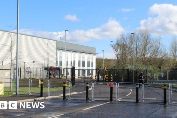 Ativistas do Palestine Action Absolvidos de Desordem Violenta no Reino Unido