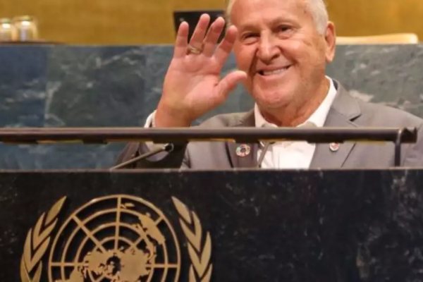Zico é Homenageado na ONU e Destaca Compromisso do Flamengo com Iniciativa Global