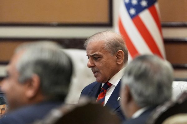 Paquistão Envia Caças à Arábia Saudita em Meio a Cessar-Fogo Delicado entre EUA e Irã