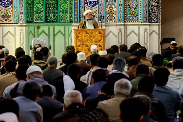 Afeganistão em Luto: Comunidade de Herat se Reúne Após Tiroteio Mortal