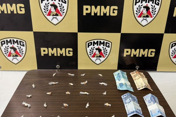 Homem preso por tentar engolir pedras de crack em Central de Minas