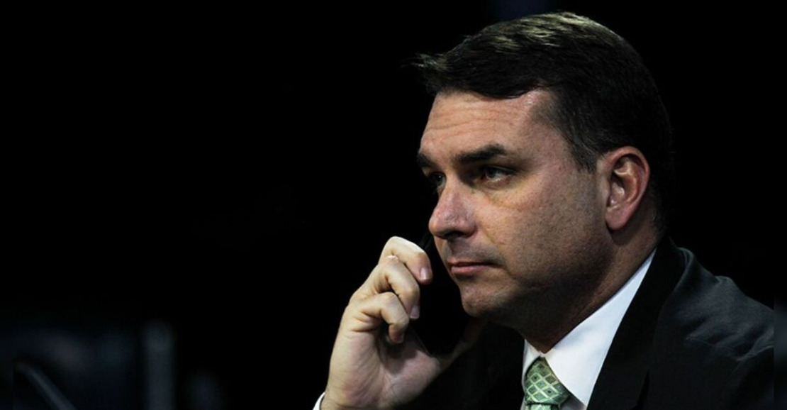 Flávio Bolsonaro critica campanha de Lula e cobra agilidade da Justiça Eleitoral